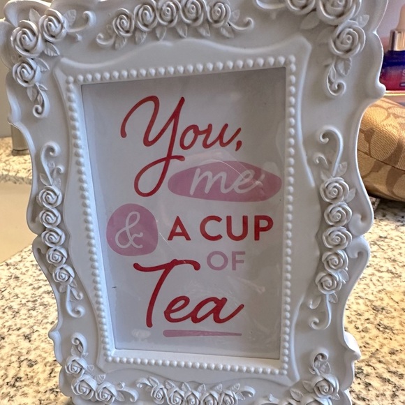 NWT Bullseye White Cottage Core Valentine’s Picture Frame - Picture 4 of 5